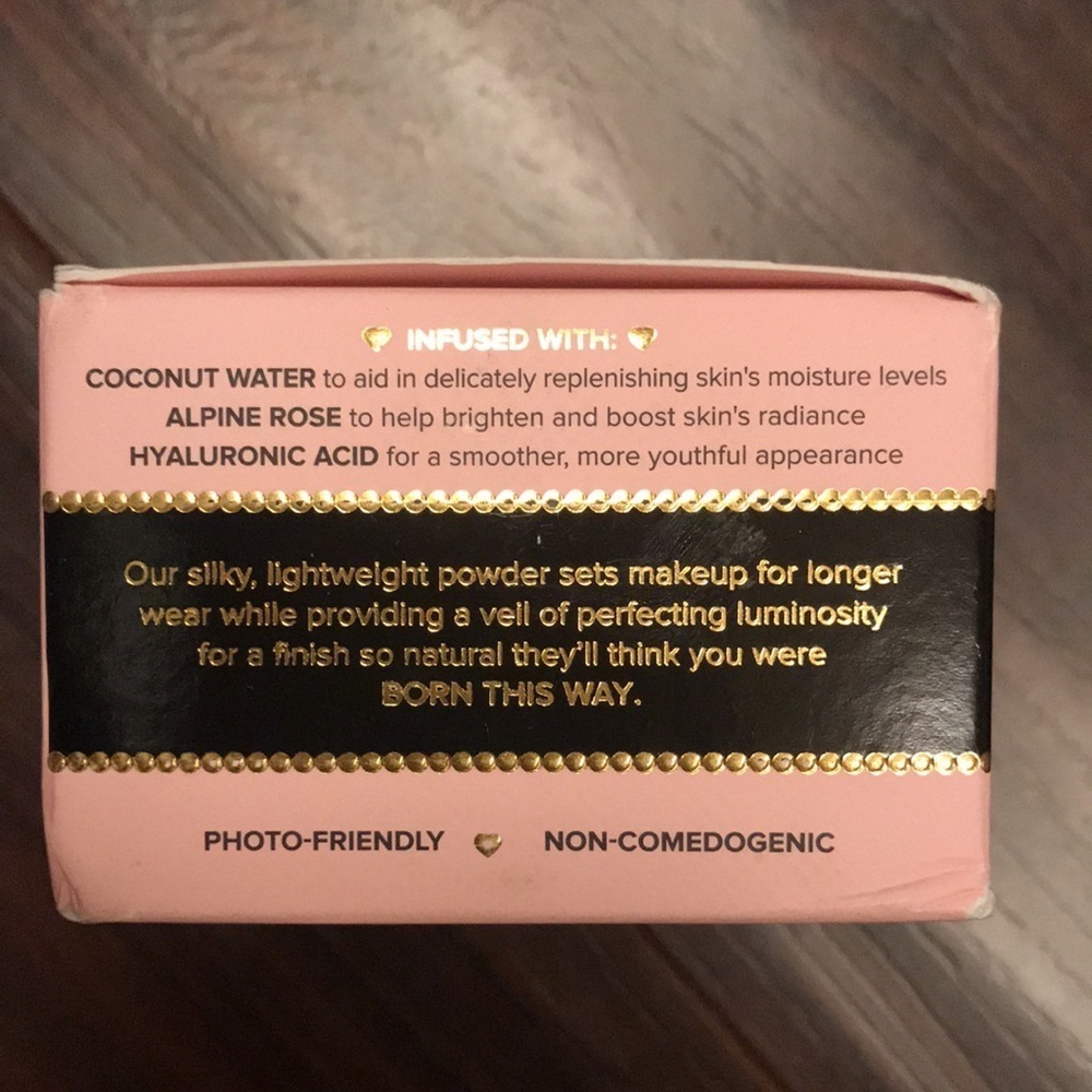 Too Faced Born This Way Setting Powder - Picture 4 of 5